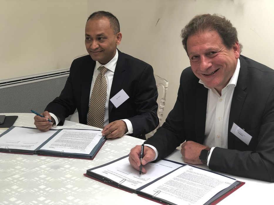 Schneider Electric signe un protocole d’entente avec l’entreprise nigériane EM-ONE Energy Solutions